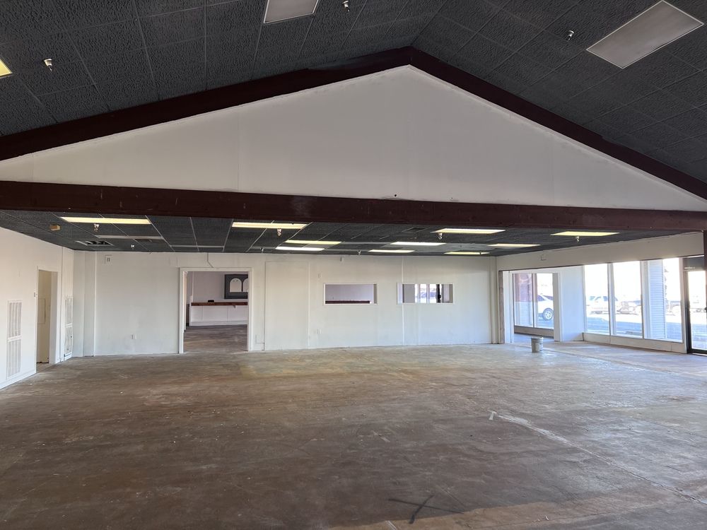 Boardwalk Village RESTAURANT OR RETAIL 3812 Central Avenue up to 10,000 Square Feet: 3810 Central Ave, Hot Springs, AR 71913